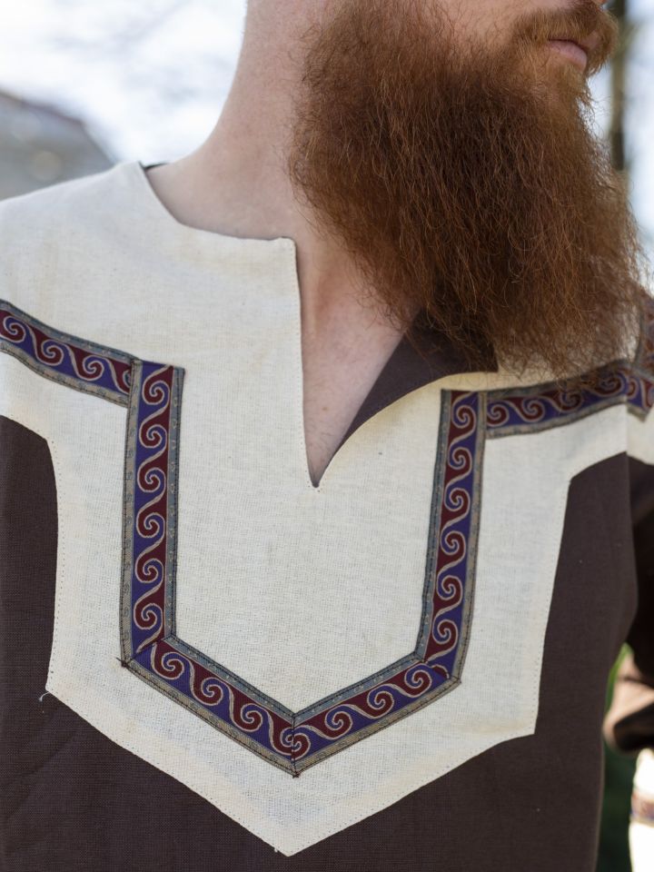 Celtic tunic dark brown XL 3