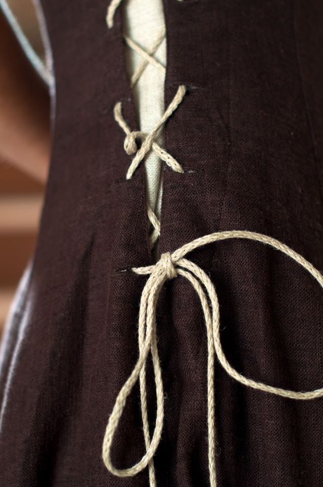 Sleeveless linen dress brown 3
