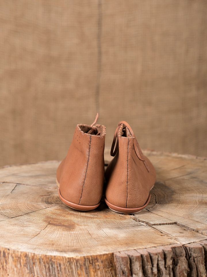 Reversible shoes with lace fastening 3