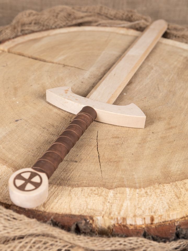 Knights Templar wooden sword with personalized engraving 3