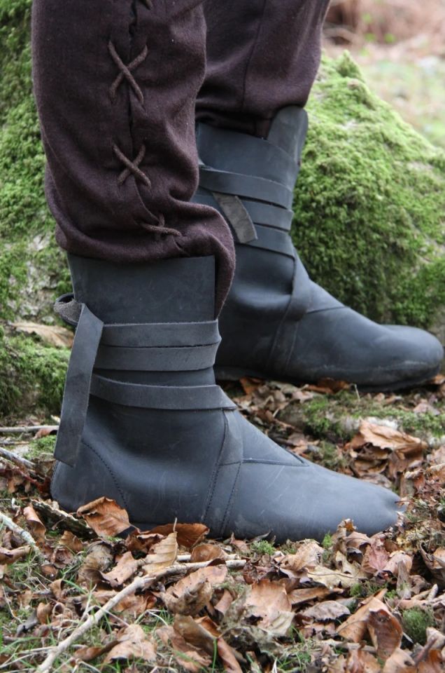 Viking boots with rubber sole black 3