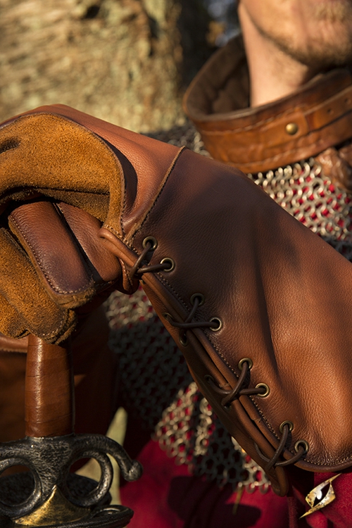 Falconer gloves brown 3