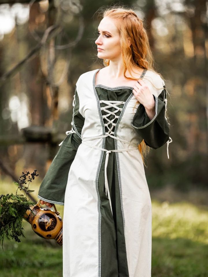 Medieval dress Amalia nature/green 3