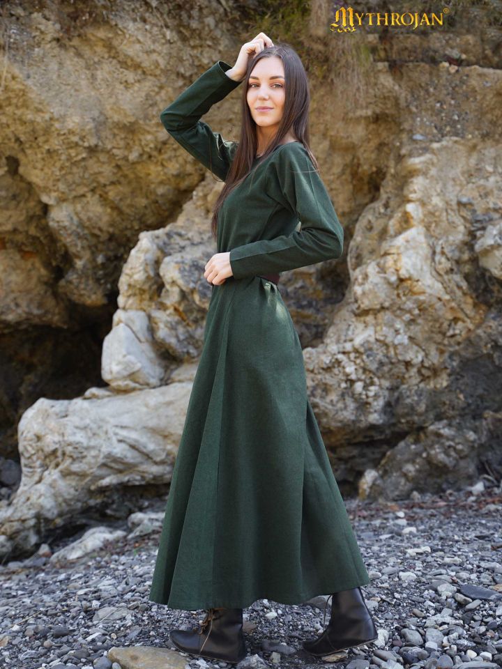 Medieval dress "Athena" green 3