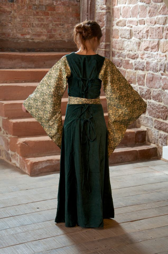 Geraldine dress in green 3