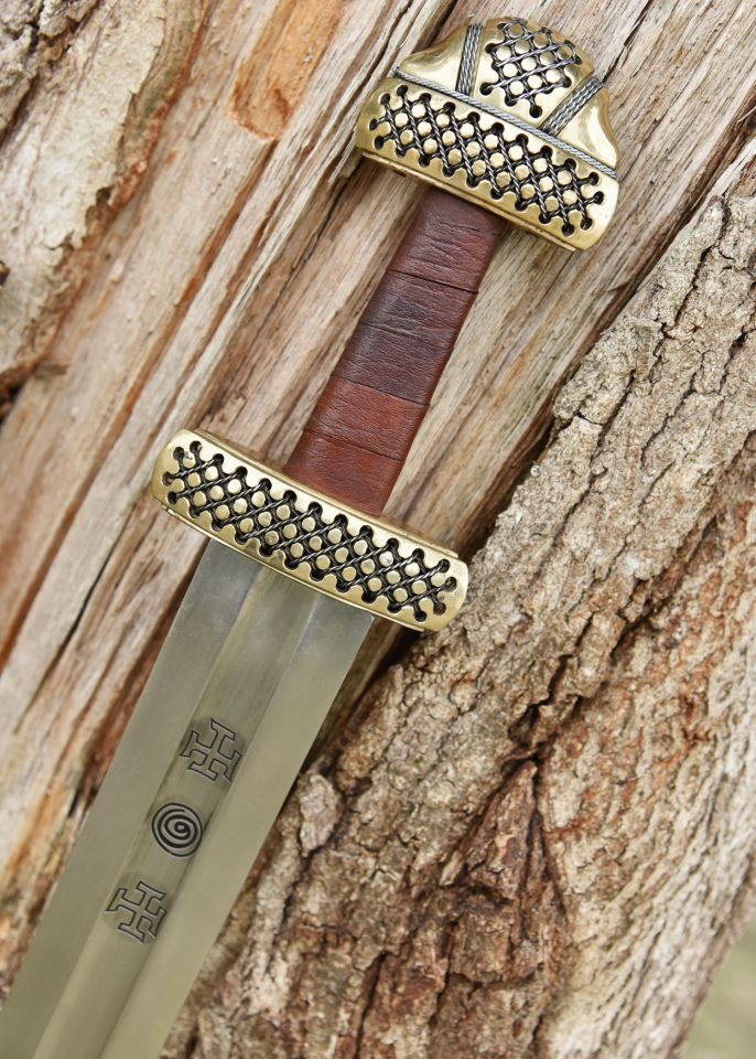 Rus-Viking sword, type Petersen E2 3