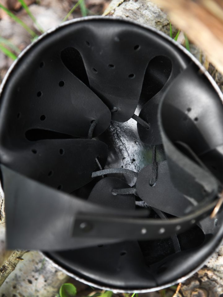 Hirnhaube 3