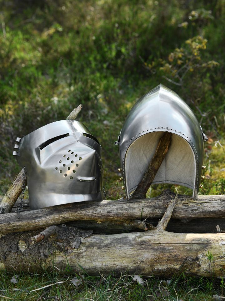 Hundsgugel helmet around ca. 1390, 2 mm 3