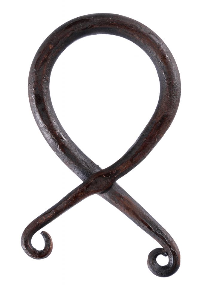 Troll cross pendant 3