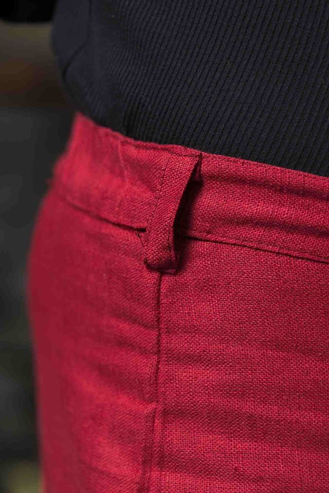 Warhammer Armoury Imperial Trousers Type C Dark Red 4