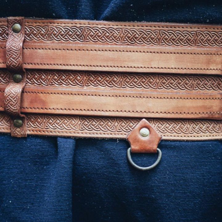 Viking belt with embossing cognac brown 120 cm 4