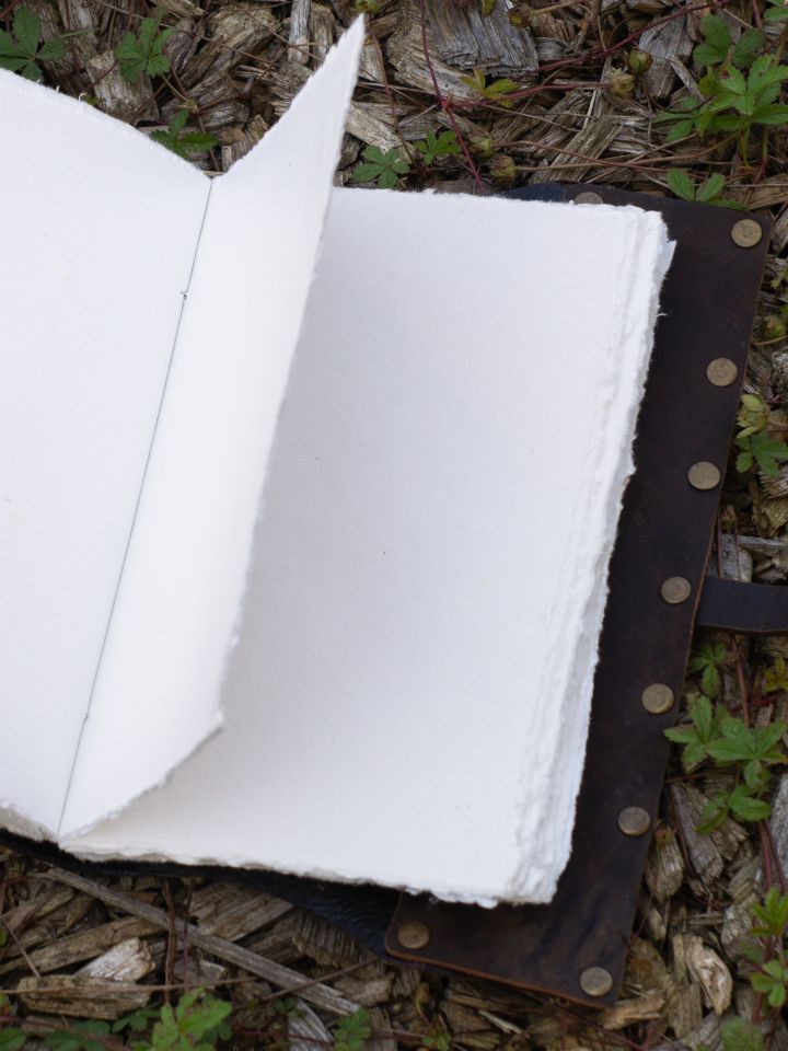 Leather journal tree with buckle closure 4
