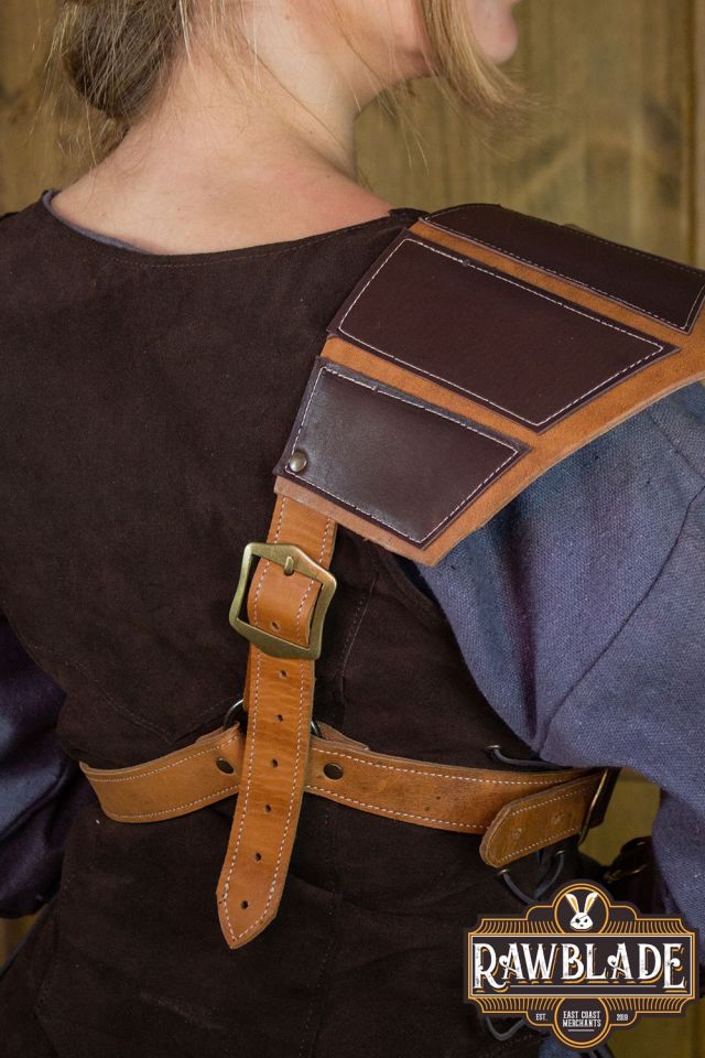 Rogue leather harness with pockets 4