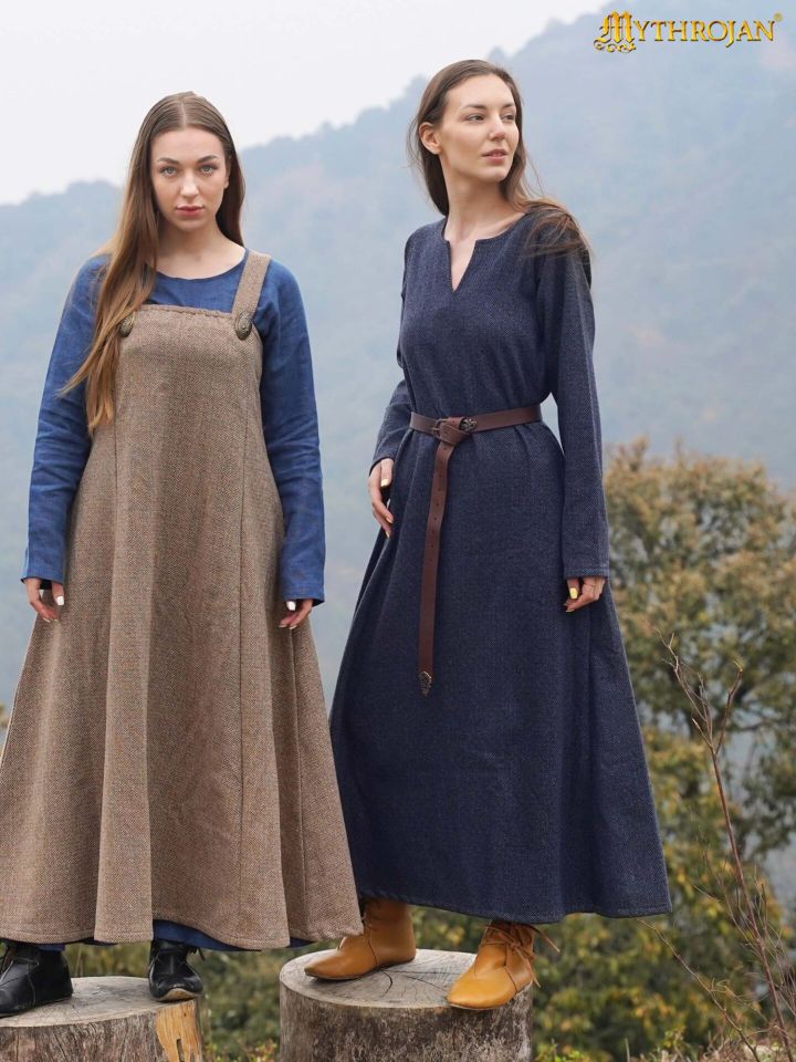 Viking wool dress Astrid blue 4