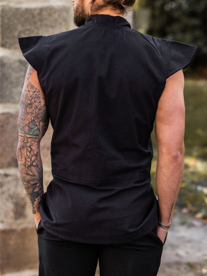 Doublet made of black cotton fabric 4