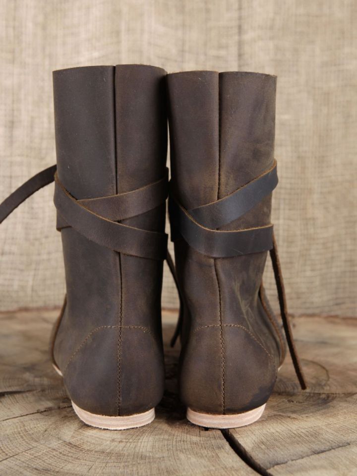 Viking boots with brown leather sole 4