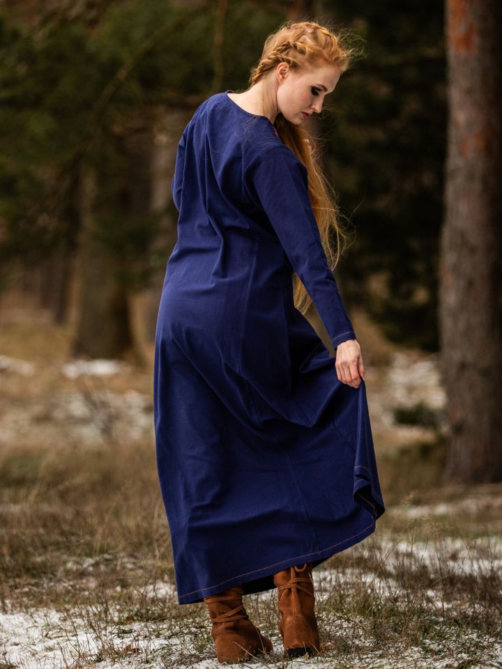 Viking dress Aslaug blue 4