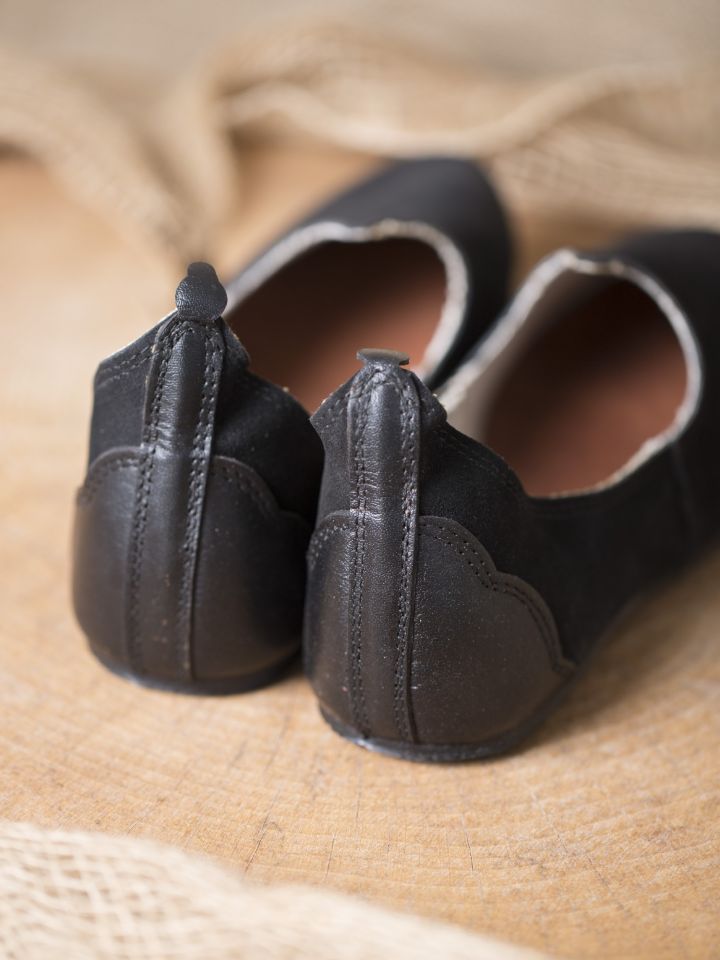 Medieval shoes Johanna black 4