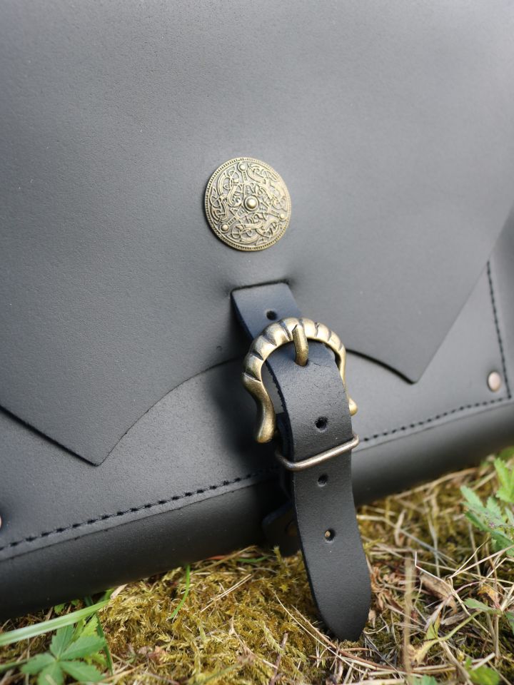 Black leather shoulder bag 4
