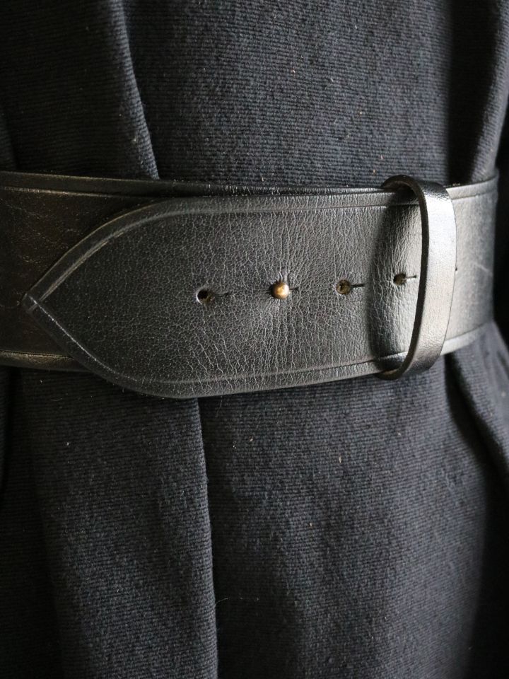 Alana corset belt with Celtic embossing black 110 cm  4