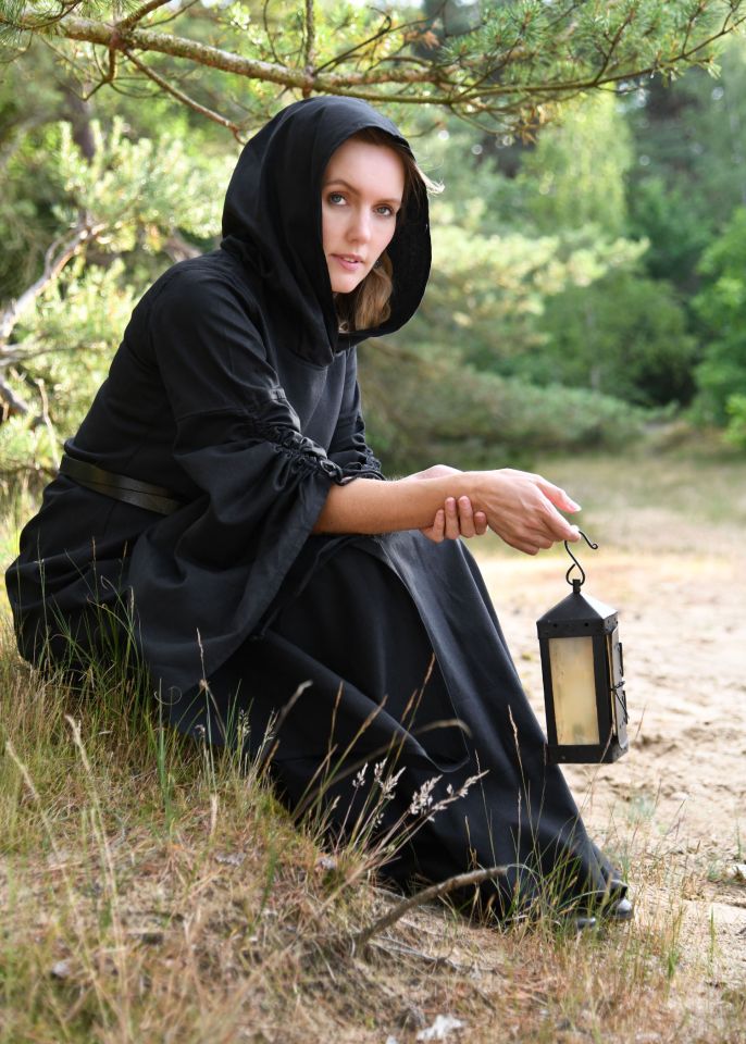 Medieval dress Isra with hood black XXL 5
