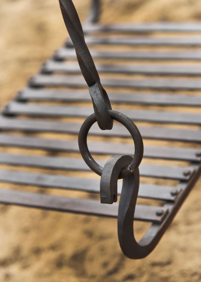 Grill grate for tripod, hand-forged 5