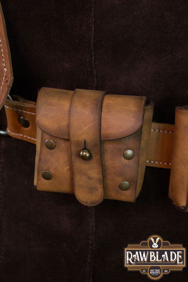 Rogue leather harness with pockets 5