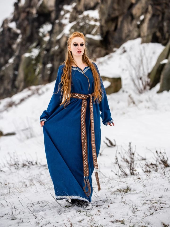 Viking dress Brigida blue 5