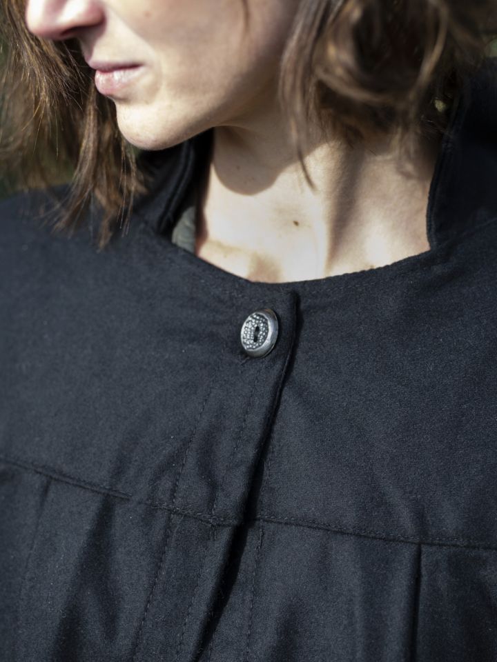 Fugger cape black 5