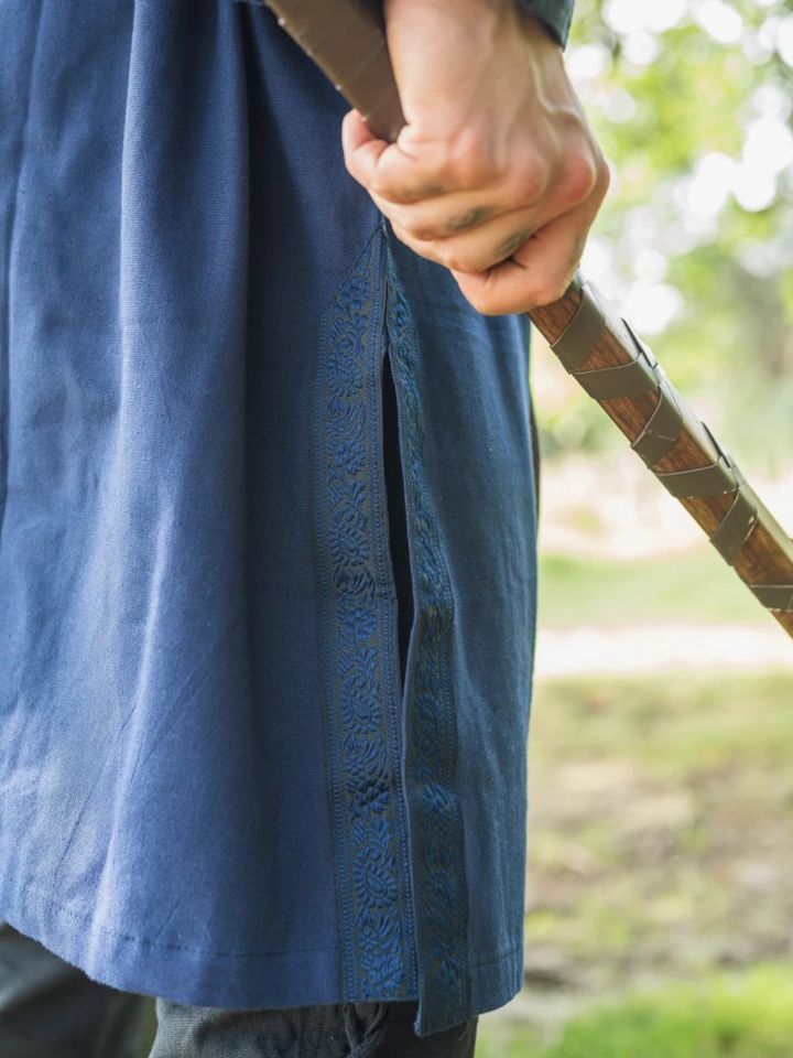 Tunic with blue border 5