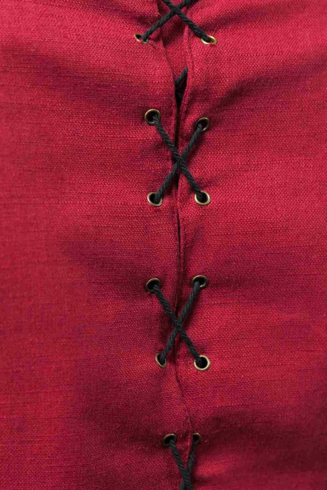 Warhammer Armoury Imperial Doublet Type A Dark Red 6