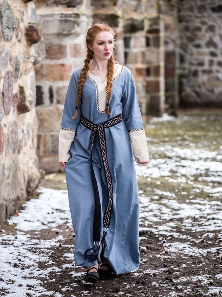 Viking dress Freya dove blue 6