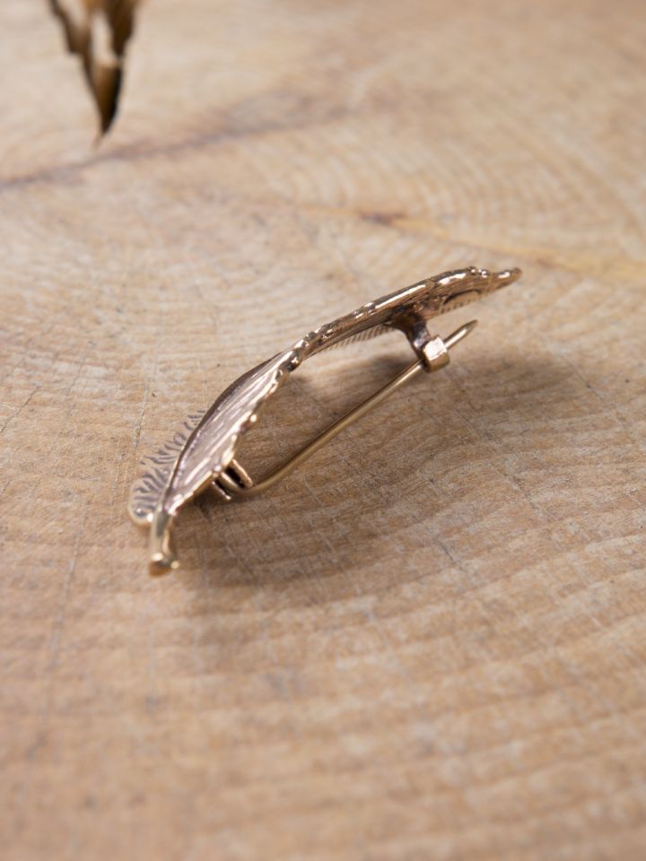 Bronze feather brooch 6