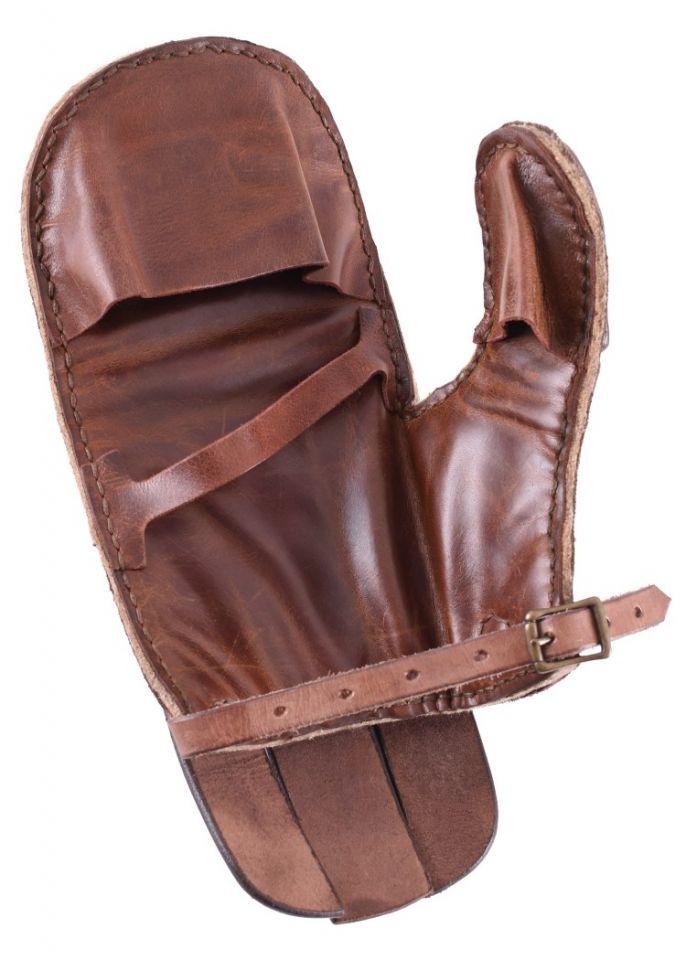 Padded hand protection for fencing and exhibition fighting 6