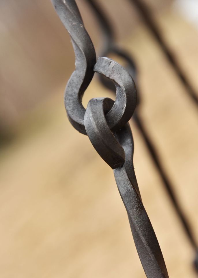 Grill grate for tripod, hand-forged 7