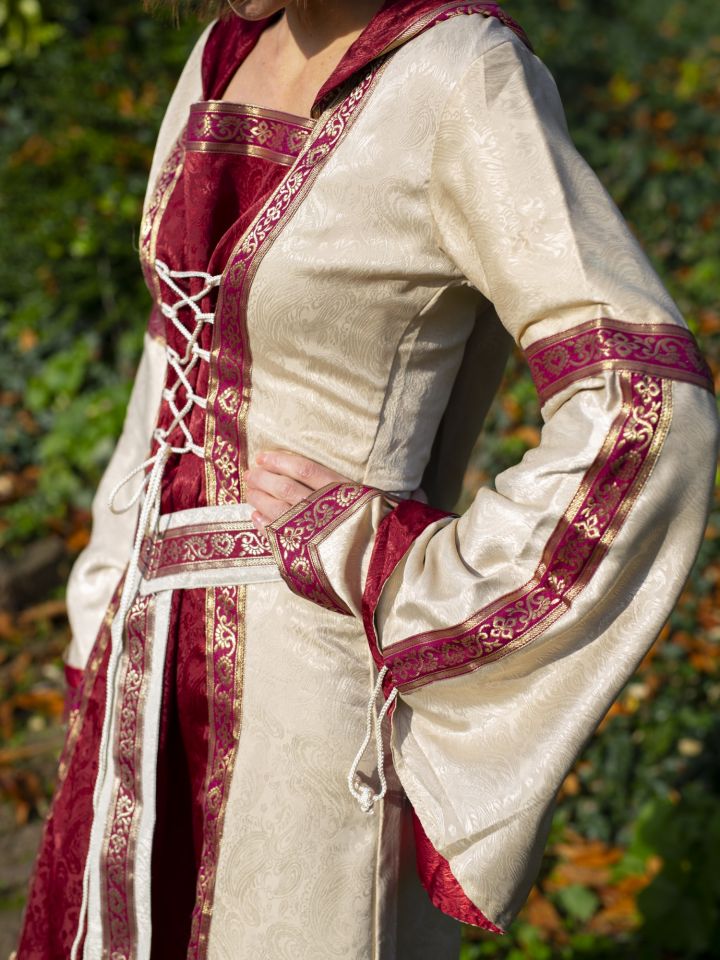 Noble hooded dress with belt bordeaux-nature 7