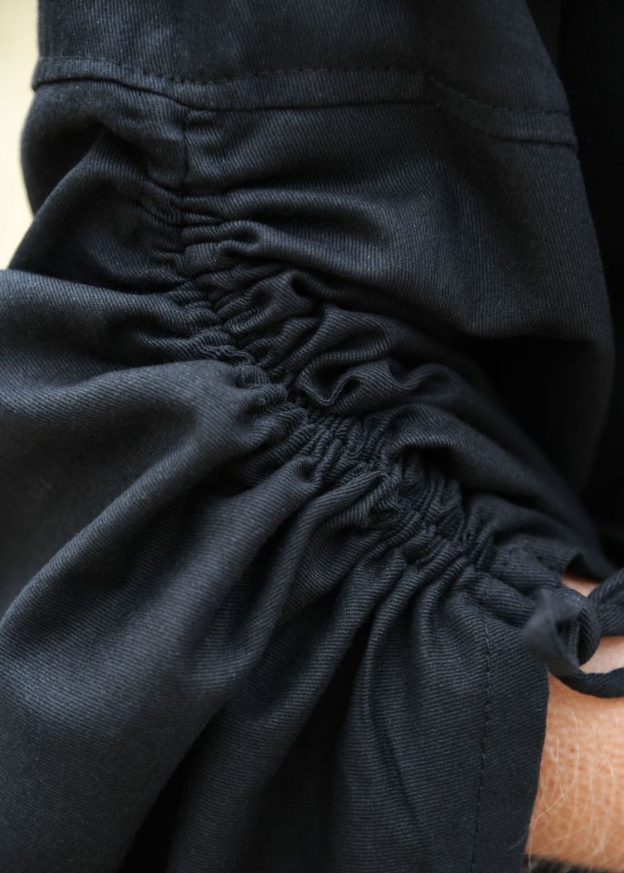 Medieval dress Isra with hood black XXL 8