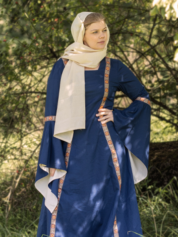 Garments for the maiden